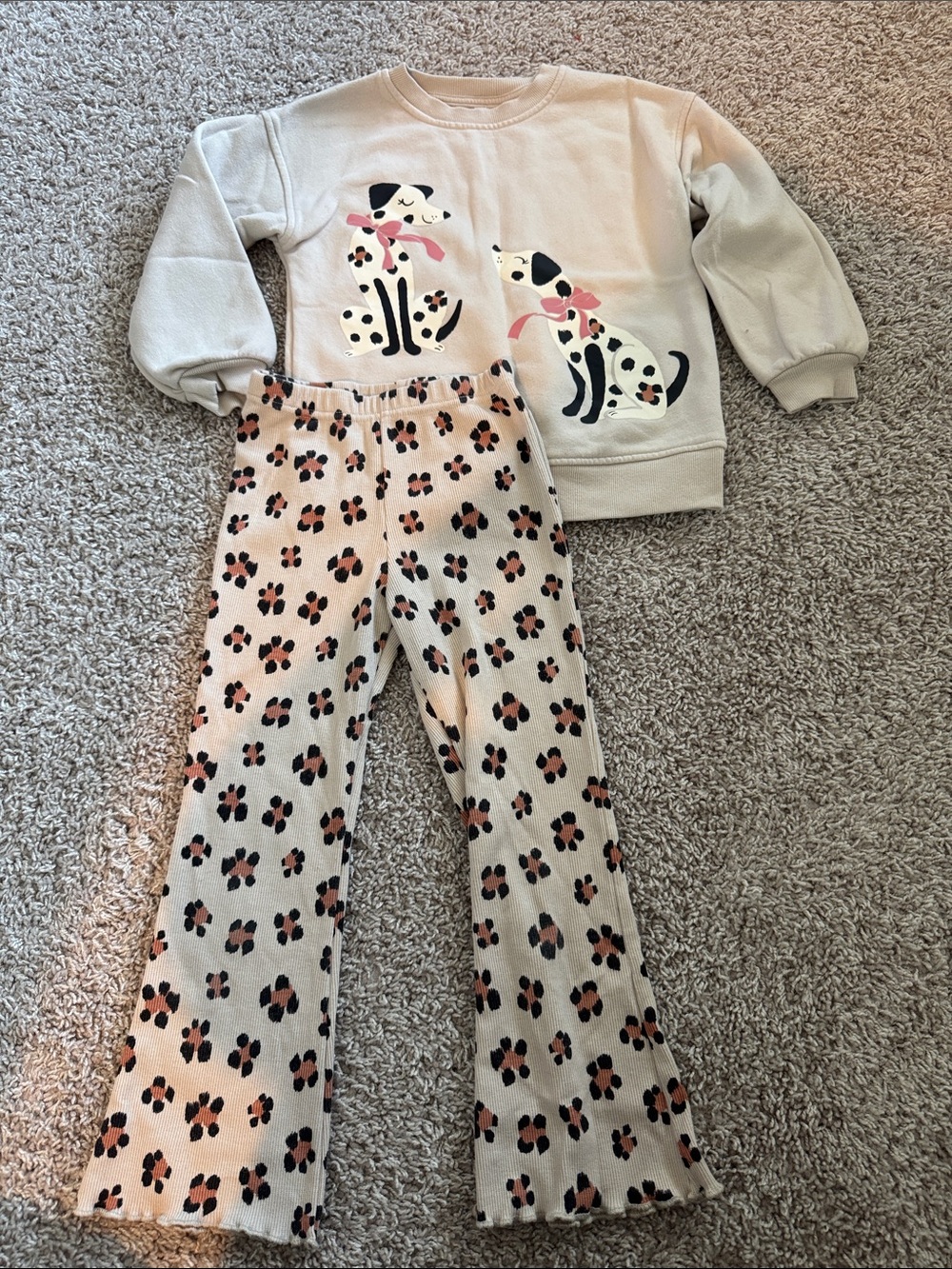 Kids Cream Leopard-Print Dalmatian Set w/ Ribbed Pants